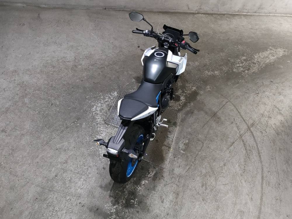 Suzuki GSX-8S 2023, рама EM1AA-100134 – мотоцикл из Японии с аукциона JBA, фото 6
