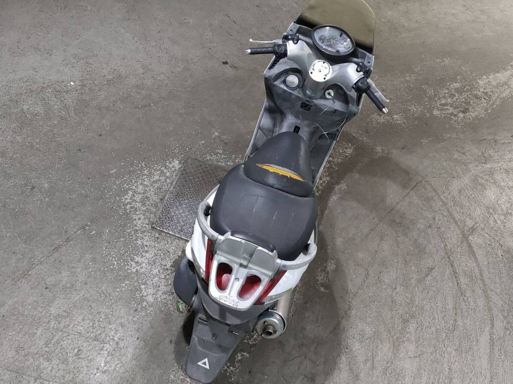 Kymco GRAND DINK 125Z, рама RFBSH25DC6R831412 – мотоцикл из Японии с аукциона JBA, фото 6