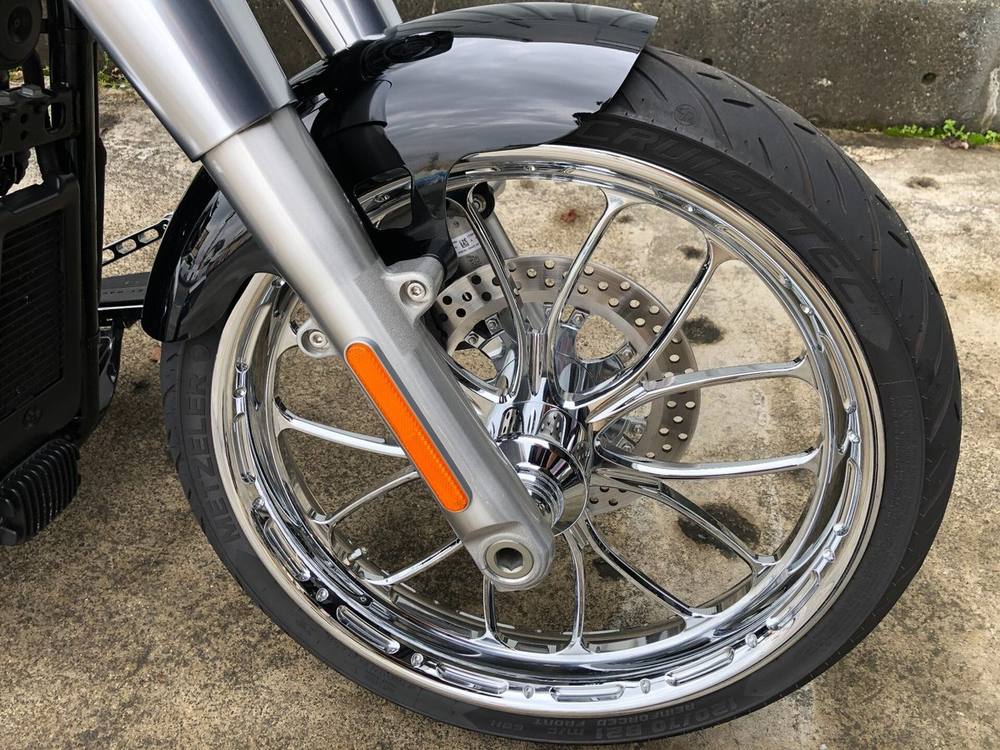 HD HARLEY FLFBS 2018, рама 5HD1YGKE8JC023175 – мотоцикл из Японии с аукциона IAUC, фото 5