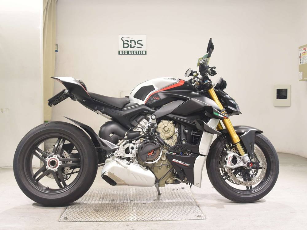 Ducati STREETFIGHTER 1098 2023, рама ZDM1F03AANB006190 – мотоцикл из Японии с аукциона BDS, фото 1