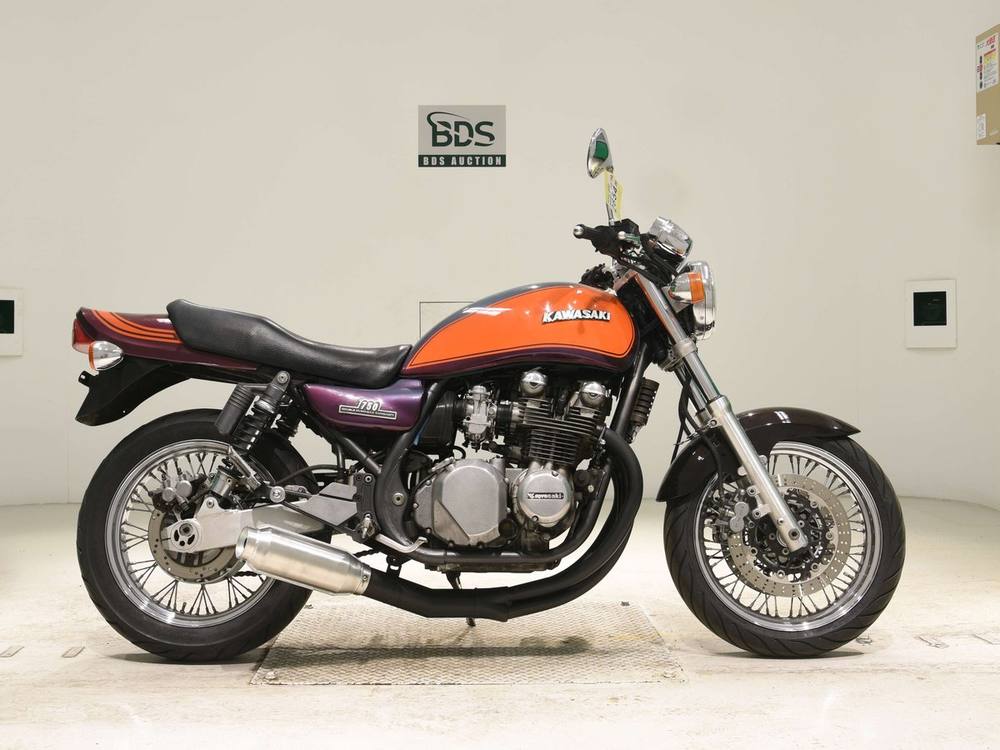 Kawasaki ZEPHYR750 2025, рама ZR750C-035467 – мотоцикл из Японии с аукциона BDS, фото 1