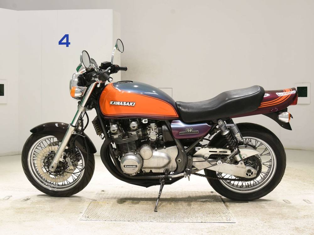 Kawasaki ZEPHYR750 2025, рама ZR750C-035467 – мотоцикл из Японии с аукциона BDS, фото 2