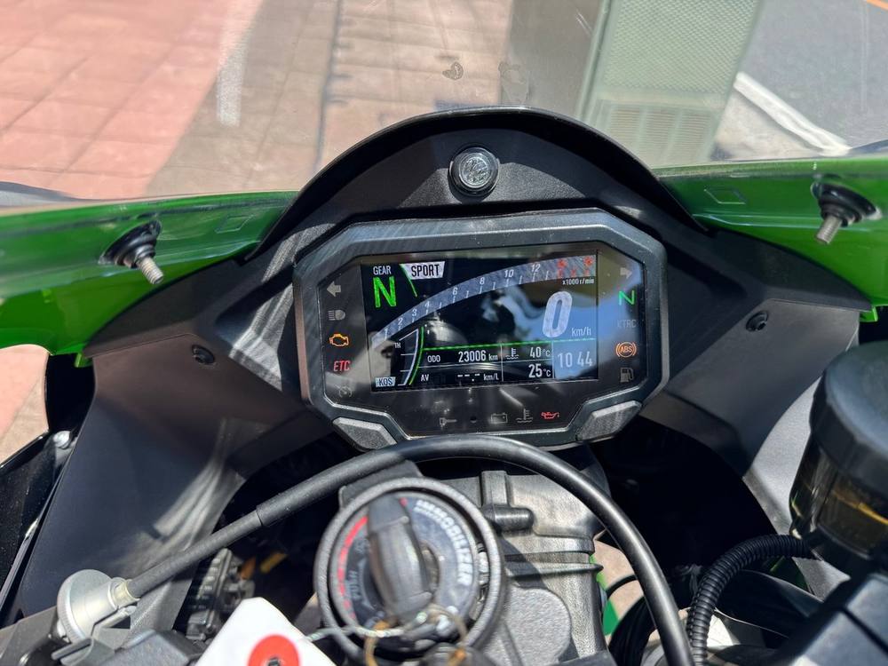 Kawasaki NINJAZX-10R KRT ED 2021, рама ZXT02L-001632 – мотоцикл из Японии с аукциона IAUC, фото 3