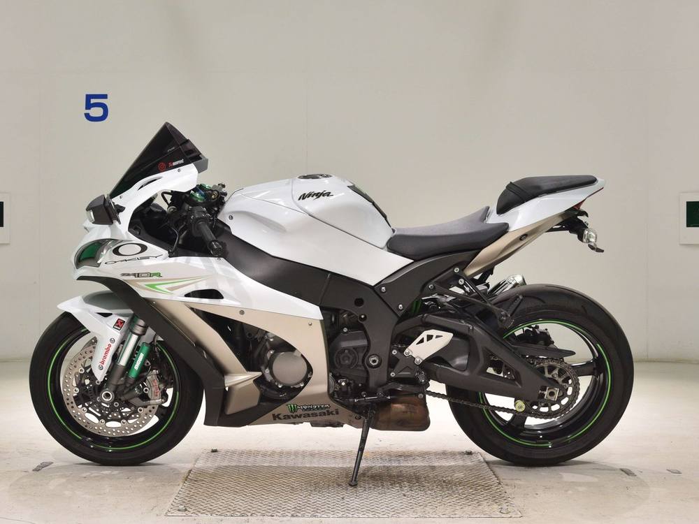 Kawasaki NINJA ZX-10RA 2017, рама JKAZXT00SSA009710 – мотоцикл из Японии с аукциона BDS, фото 2