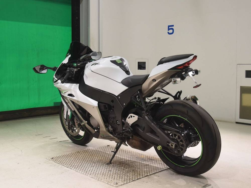 Kawasaki NINJA ZX-10RA 2017, рама JKAZXT00SSA009710 – мотоцикл из Японии с аукциона BDS, фото 6