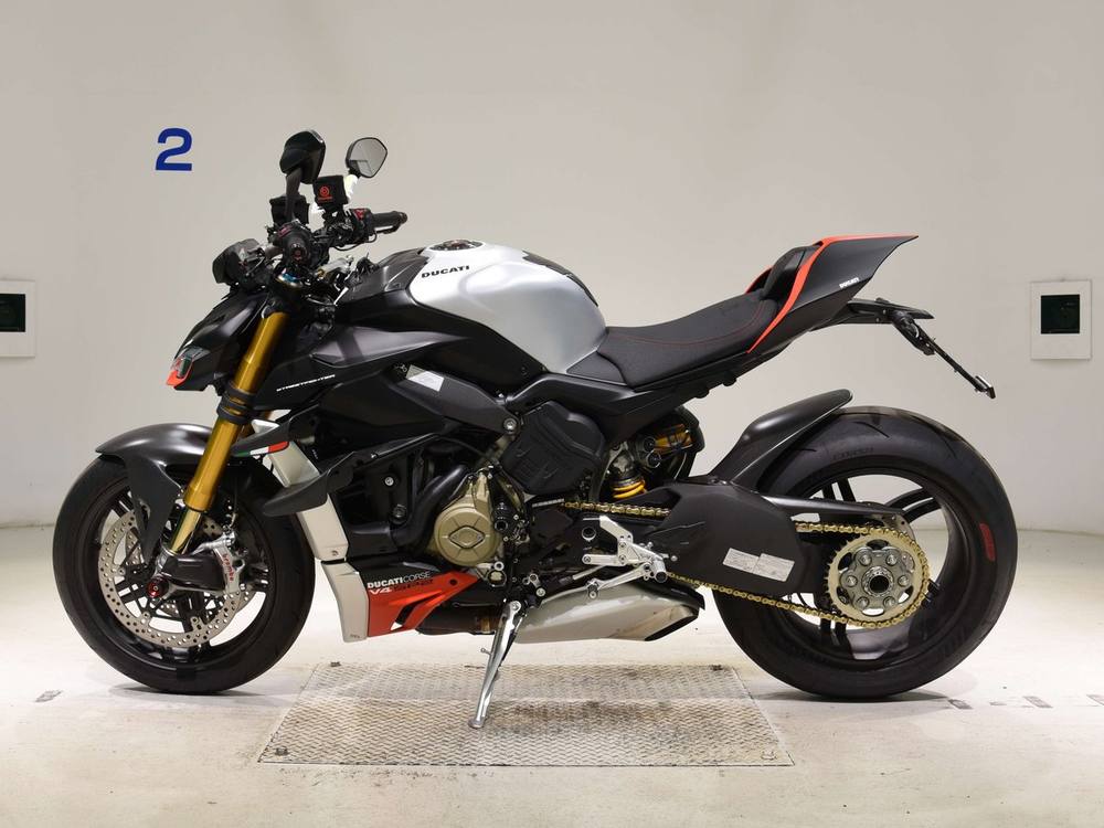 Ducati STREETFIGHTER V4SP2 2024, рама ZDM4F03AASB005217 – мотоцикл из Японии с аукциона BDS, фото 2