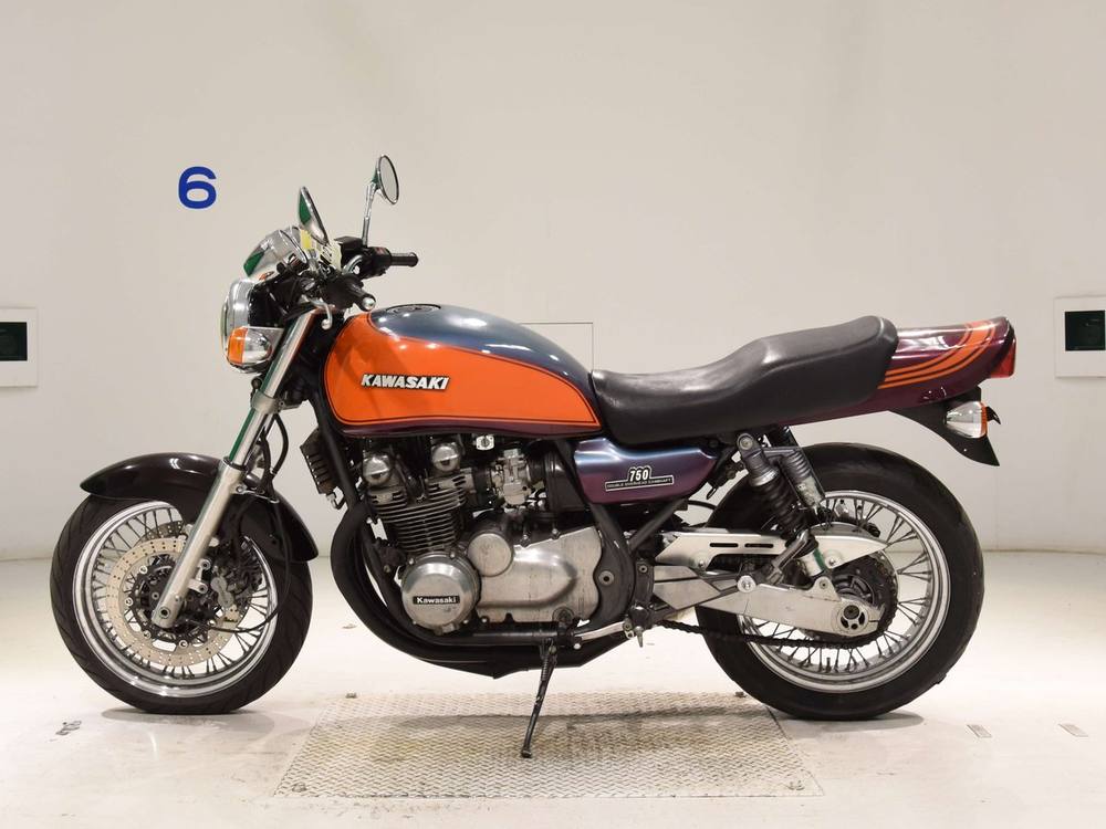 Kawasaki ZEPHYR750 2025, рама ZR750C-035467 – мотоцикл из Японии с аукциона BDS, фото 2