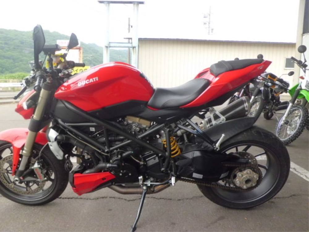 Ducati STREET FIGHTER 1098 2010, рама ZDMF100AA9B003476 – мотоцикл из Японии с аукциона IAUC, фото 2