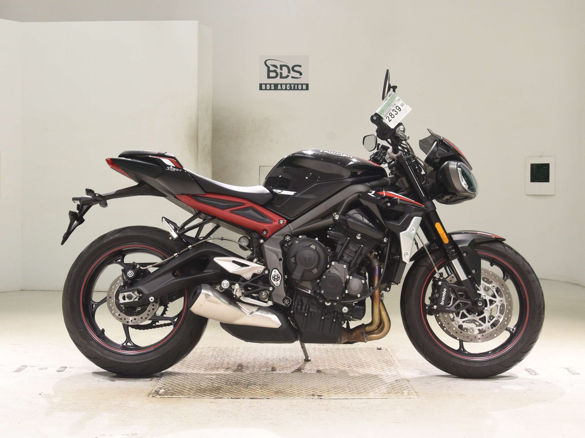 Triumph STREET TRIPLE RS