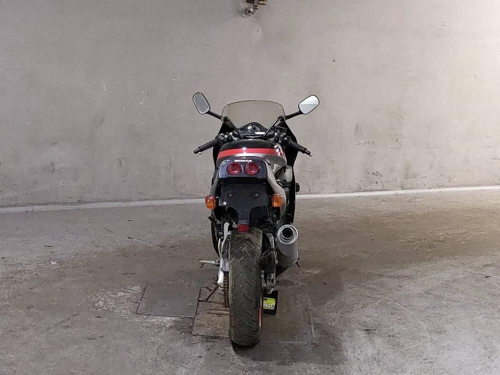 Honda CBR250RR 1990, рама MC22-1002899 – мотоцикл из Японии с аукциона JBA, фото 4