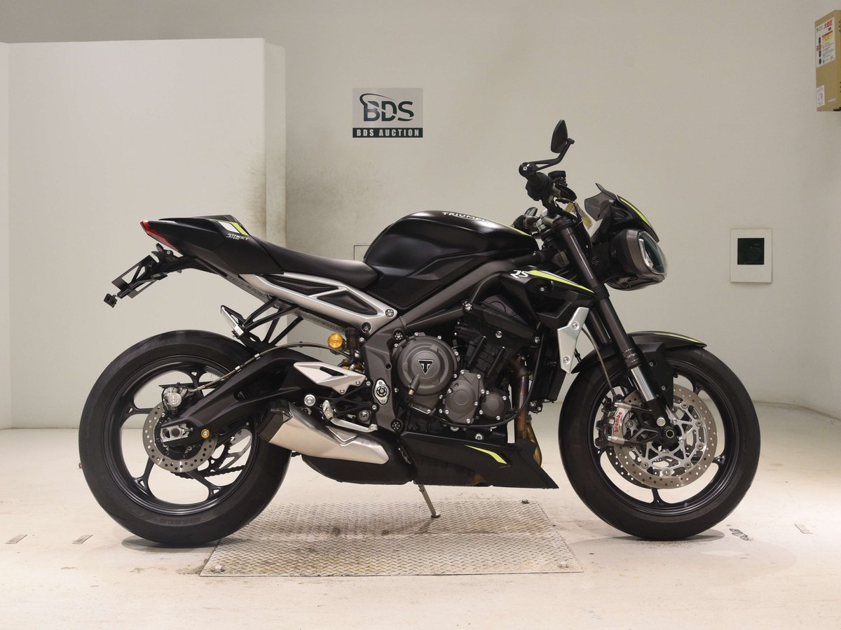 Triumph STREET TRIPLE RS