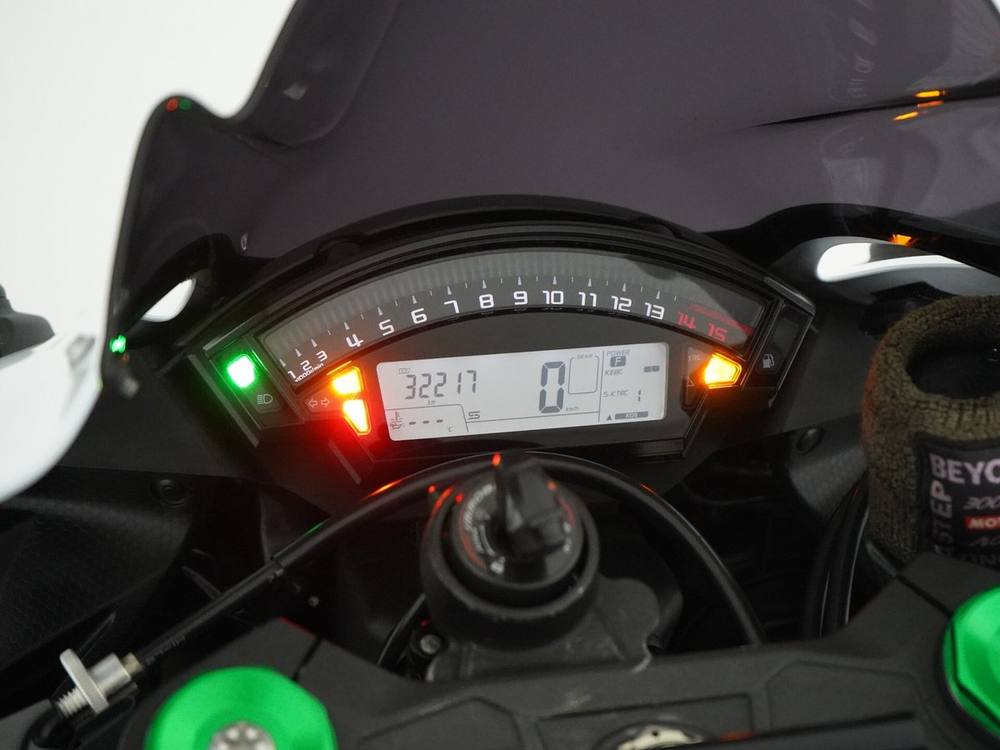 Kawasaki NINJA ZX-10RA 2017, рама JKAZXT00SSA009710 – мотоцикл из Японии с аукциона IAUC, фото 3