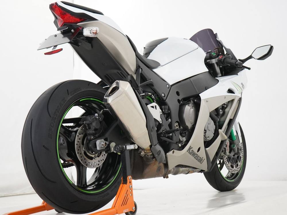 Kawasaki NINJA ZX-10RA 2017, рама JKAZXT00SSA009710 – мотоцикл из Японии с аукциона IAUC, фото 5