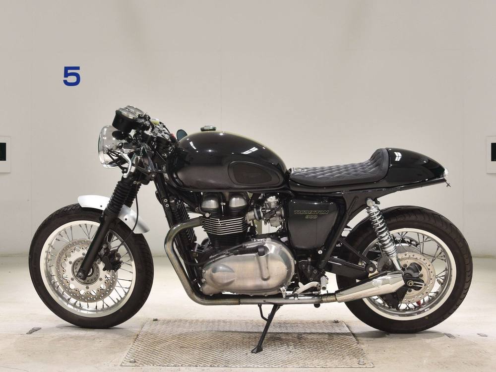 Triumph THRUXTON900 2013, рама SMTTJ9147GD575195 – мотоцикл из Японии с аукциона BDS, фото 2