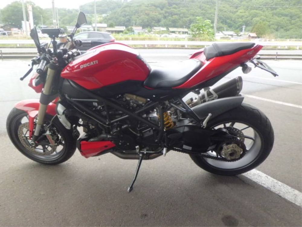 Ducati STREET FIGHTER 1098 2010, рама ZDMF100AA9B003476 – мотоцикл из Японии с аукциона IAUC, фото 2