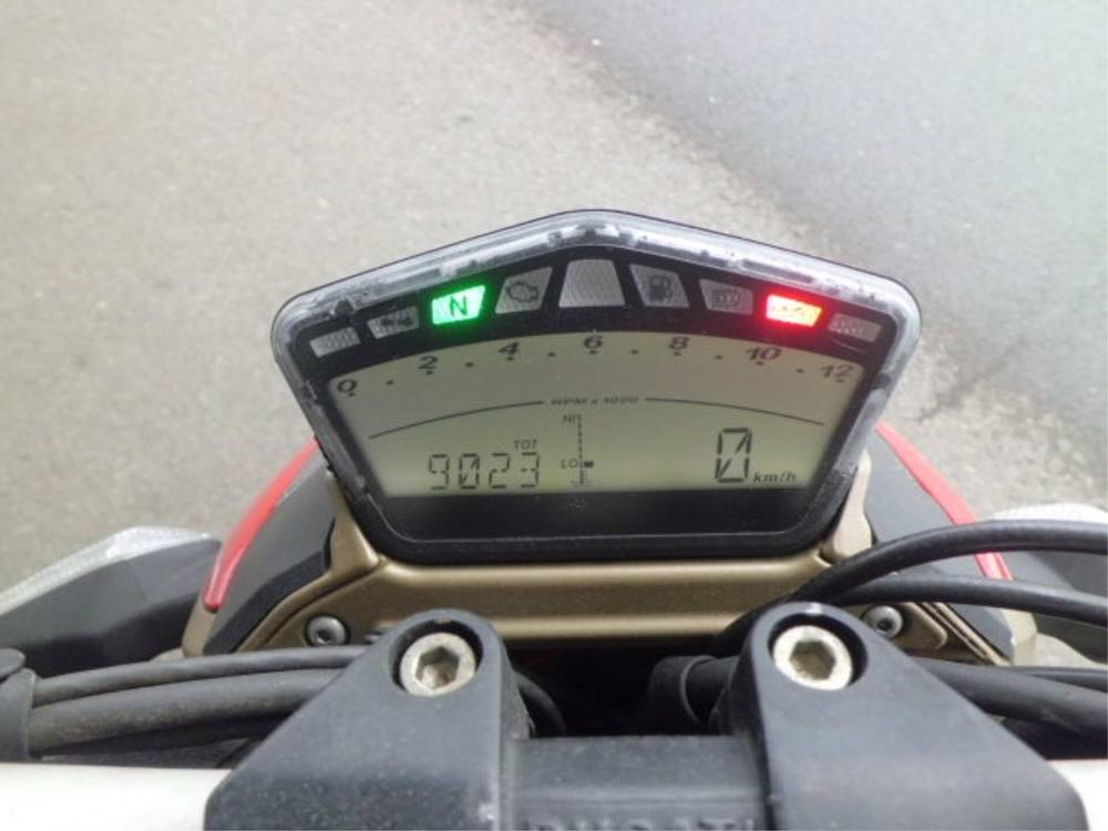Ducati STREET FIGHTER 1098 2010, рама ZDMF100AA9B003476 – мотоцикл из Японии с аукциона IAUC, фото 3