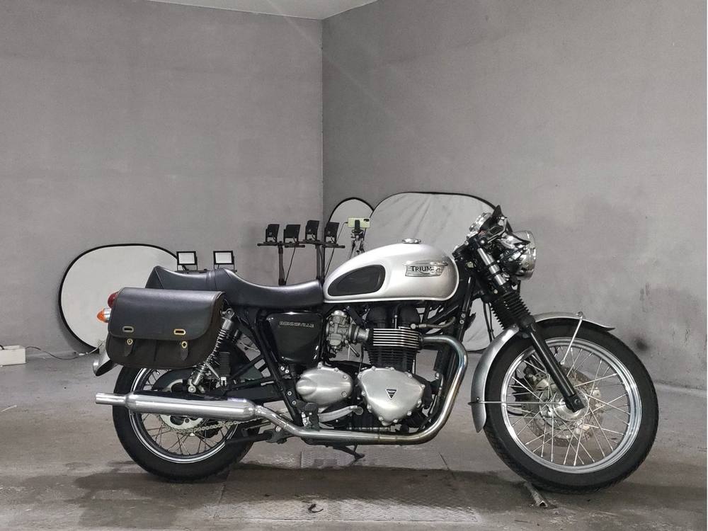Triumph BONNEVILLE SE 2008, рама SMTTJ9107G8334253 – мотоцикл из Японии с аукциона JBA, фото 1
