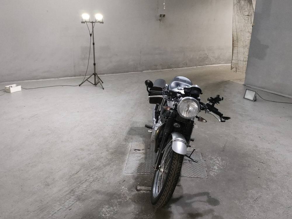 Triumph BONNEVILLE SE 2008, рама SMTTJ9107G8334253 – мотоцикл из Японии с аукциона JBA, фото 3