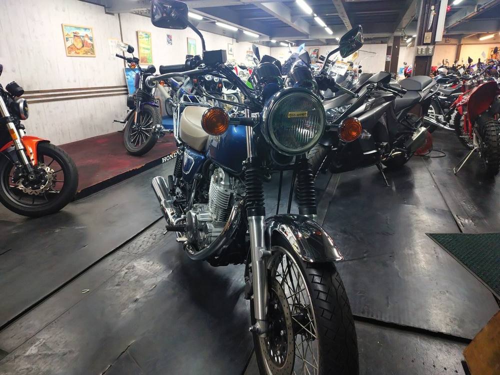 Yamaha SR400 2020, рама RH16J-004387 – мотоцикл из Японии с аукциона IAUC, фото 2