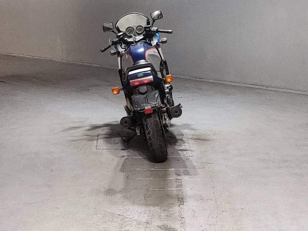 Kawasaki GPZ750R 1985, рама ZX750G-008835 – мотоцикл из Японии с аукциона JBA, фото 4