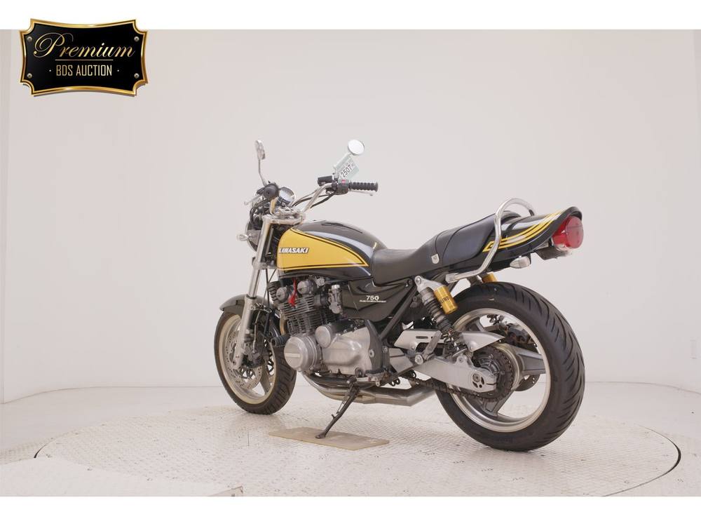 Kawasaki ZEPHYR750 1990, рама ZR750C-001262 – мотоцикл из Японии с аукциона BDS, фото 6