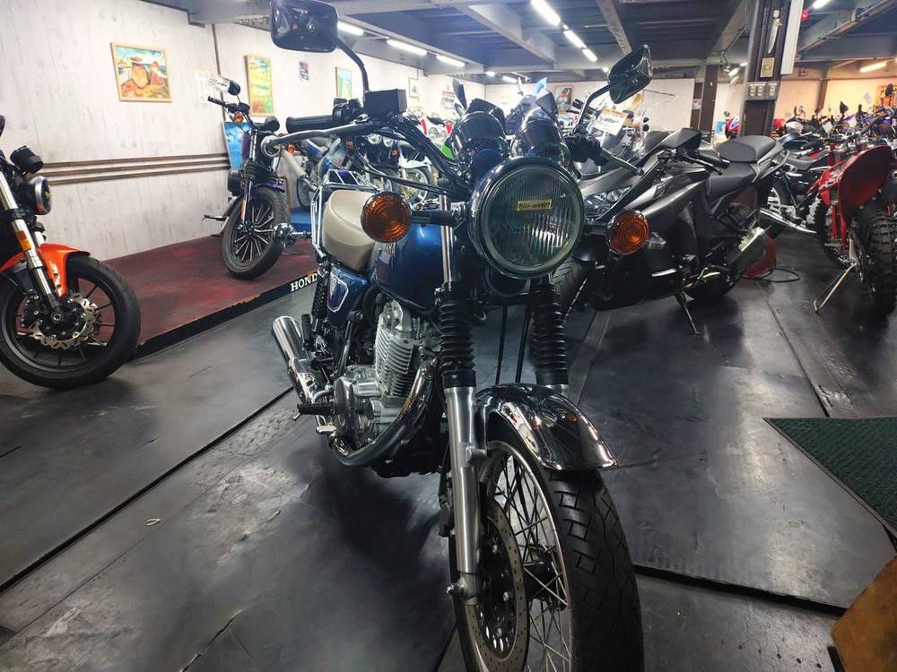 Yamaha SR400 2020, рама RH16J-004387 – мотоцикл из Японии с аукциона IAUC, фото 2
