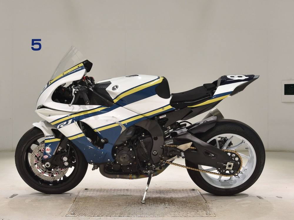 Yamaha YZF-R1 2022, рама RN65J-000928 – мотоцикл из Японии с аукциона BDS, фото 2