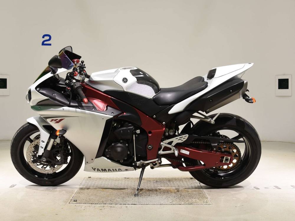 Yamaha YZF-R1 2009, рама RN24J-000523 – мотоцикл из Японии с аукциона BDS, фото 2