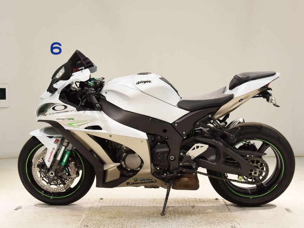 Kawasaki NINJA ZX-10RA 2017, рама JKAZXT00SSA009710 – мотоцикл из Японии с аукциона BDS, фото 2