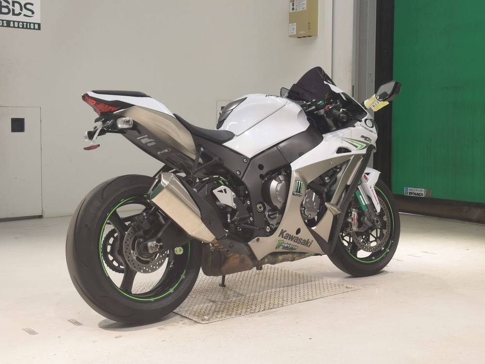 Kawasaki NINJA ZX-10RA 2017, рама JKAZXT00SSA009710 – мотоцикл из Японии с аукциона BDS, фото 5