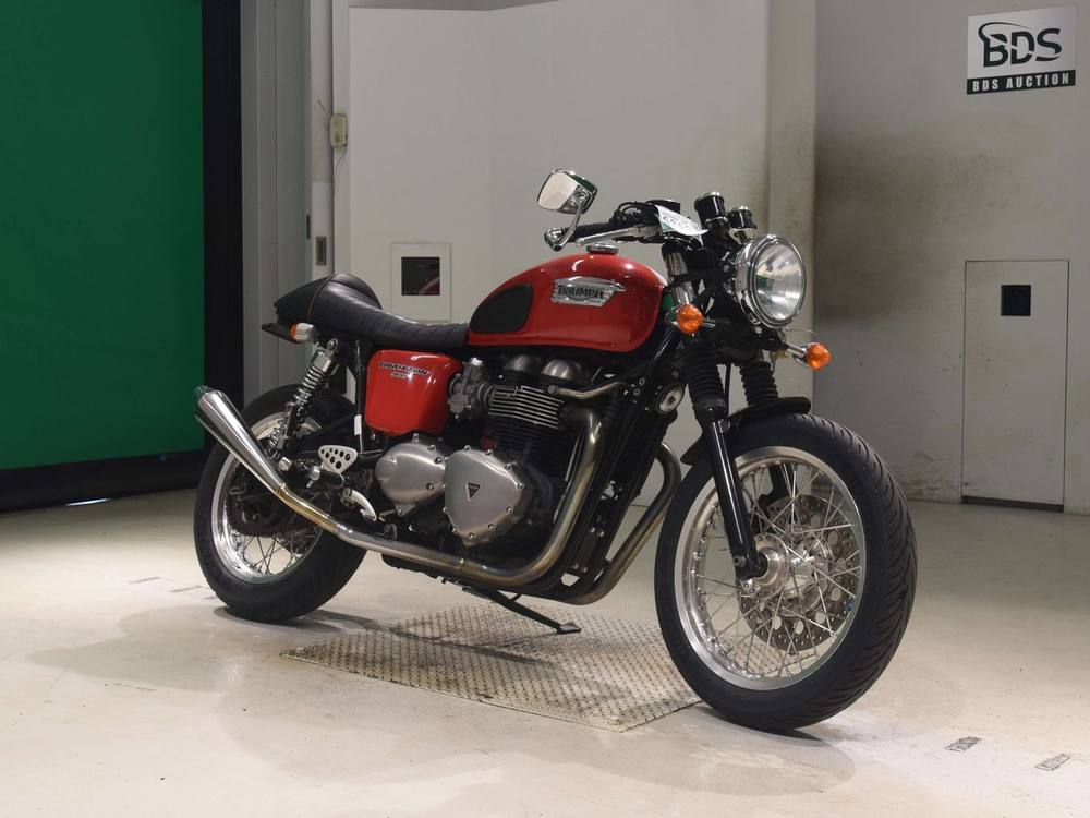 Triumph THRUXTON900 2008, рама SMTTJ9147G8345502 – мотоцикл из Японии с аукциона BDS, фото 3