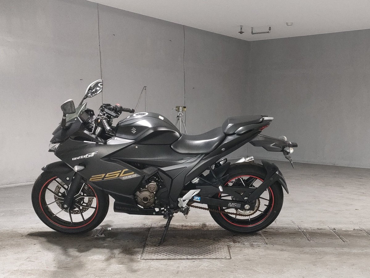 Suzuki GIXXER250SF, рама ED22B-106824 – мотоцикл из Японии с аукциона JBA, фото 2