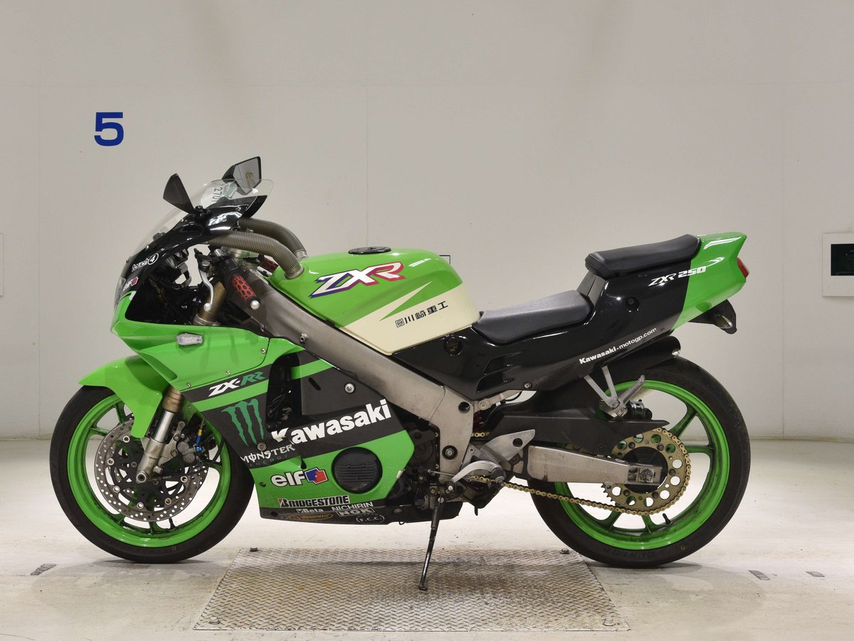 Kawasaki ZXR250, рама ZX250C-015526 – мотоцикл из Японии с аукциона BDS, фото 2