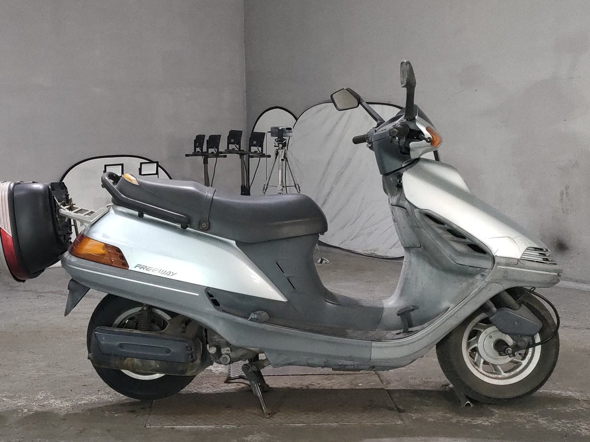 Honda FREEWAY 1989, рама MF03-1015433 – мотоцикл из Японии с аукциона JBA, фото 1