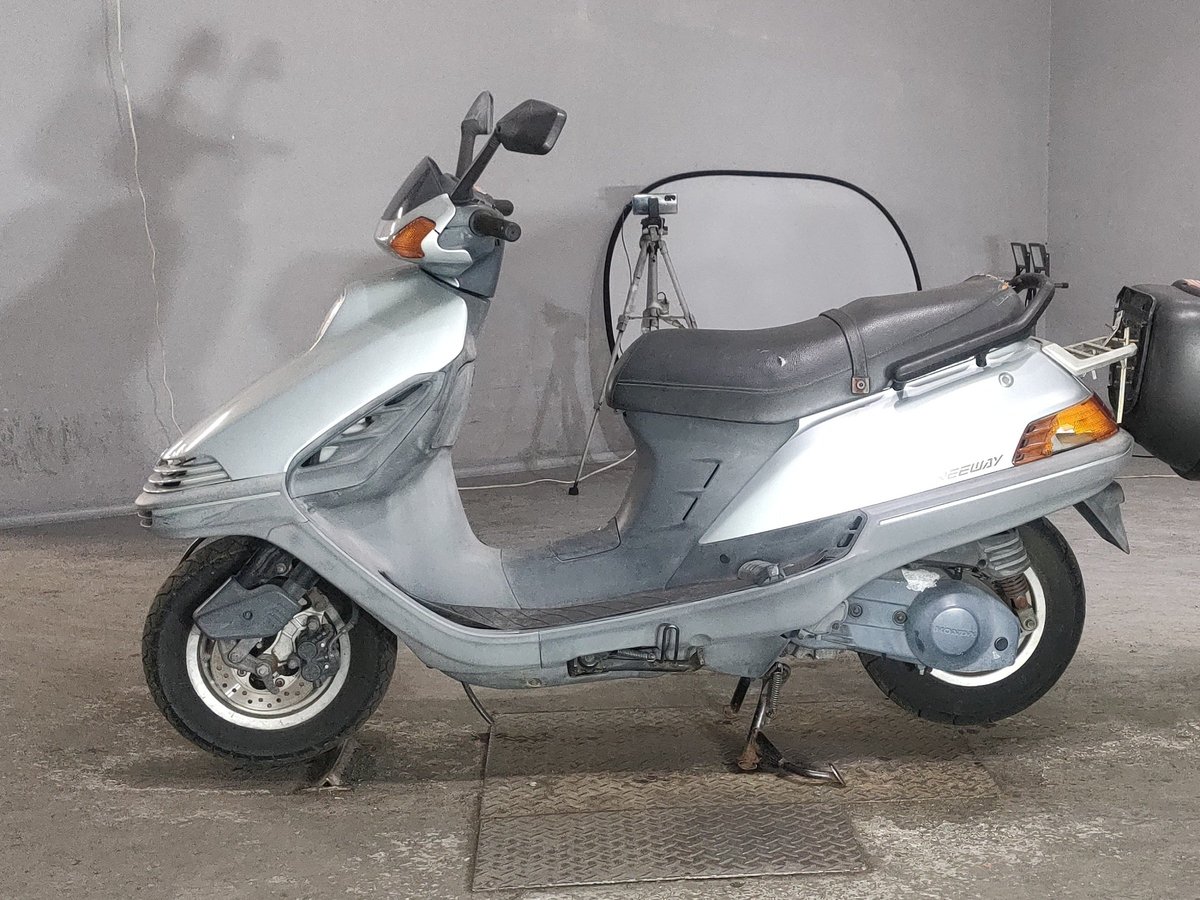 Honda FREEWAY 1989, рама MF03-1015433 – мотоцикл из Японии с аукциона JBA, фото 2