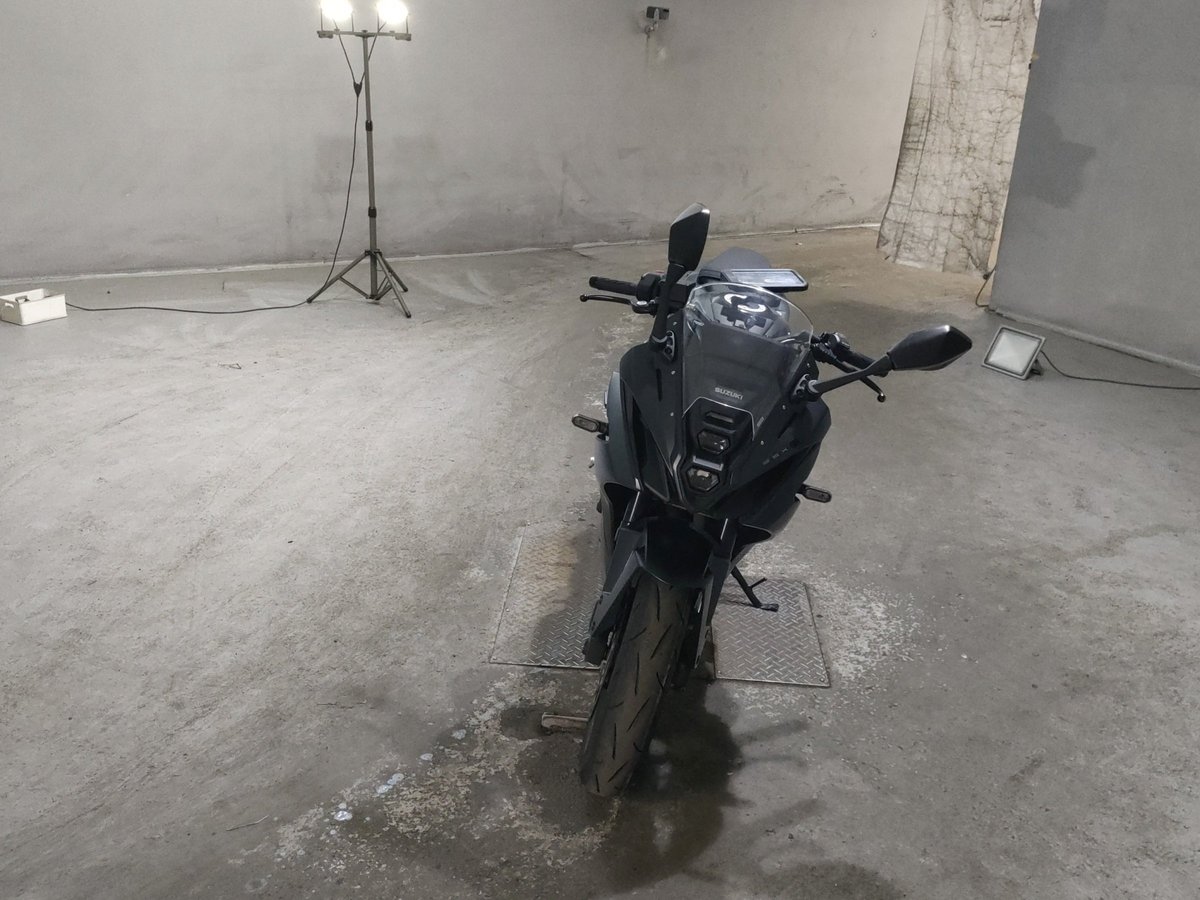 Suzuki GSX-8R, рама EM1AA-101081 – мотоцикл из Японии с аукциона JBA, фото 3
