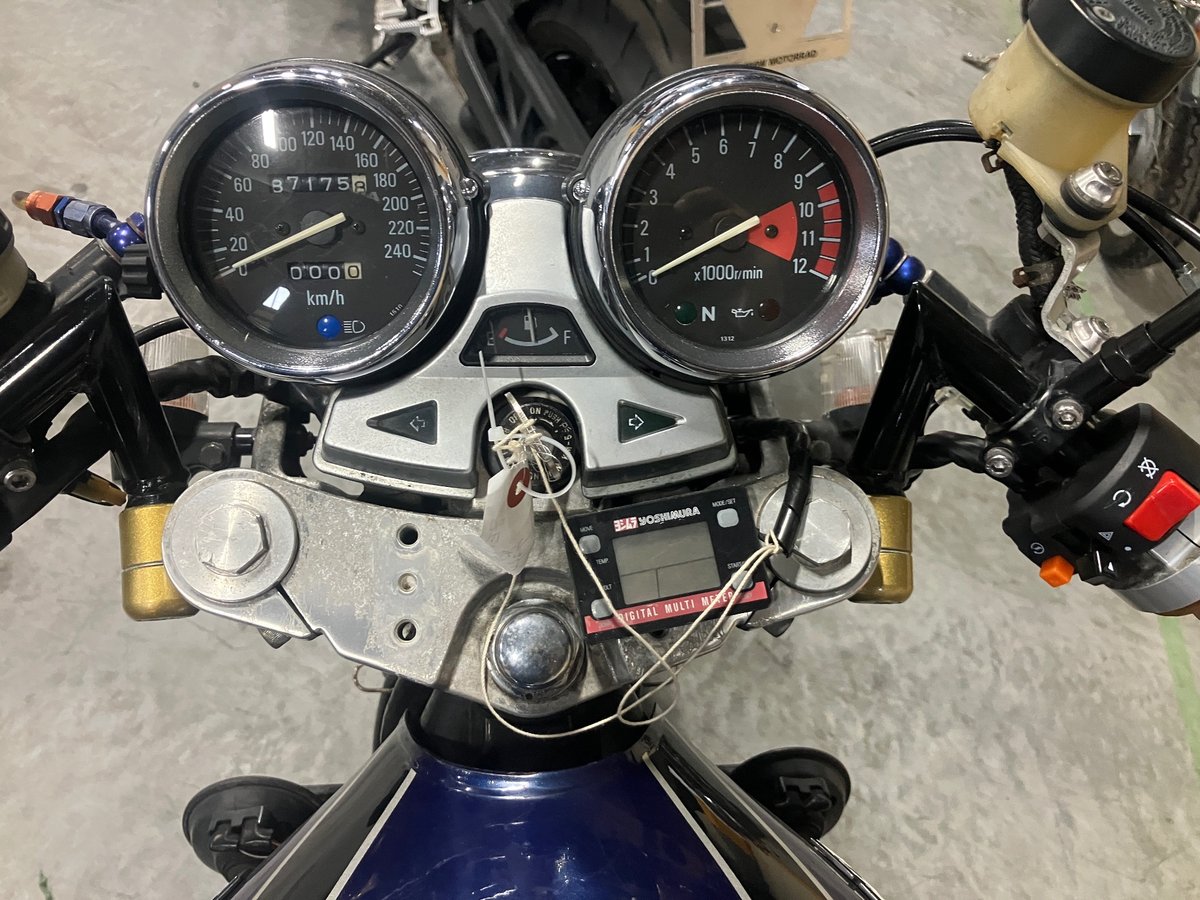 Kawasaki ZEFAR 1100RS 1999, рама ZRT10A-307332 – мотоцикл из Японии с аукциона IAUC, фото 3
