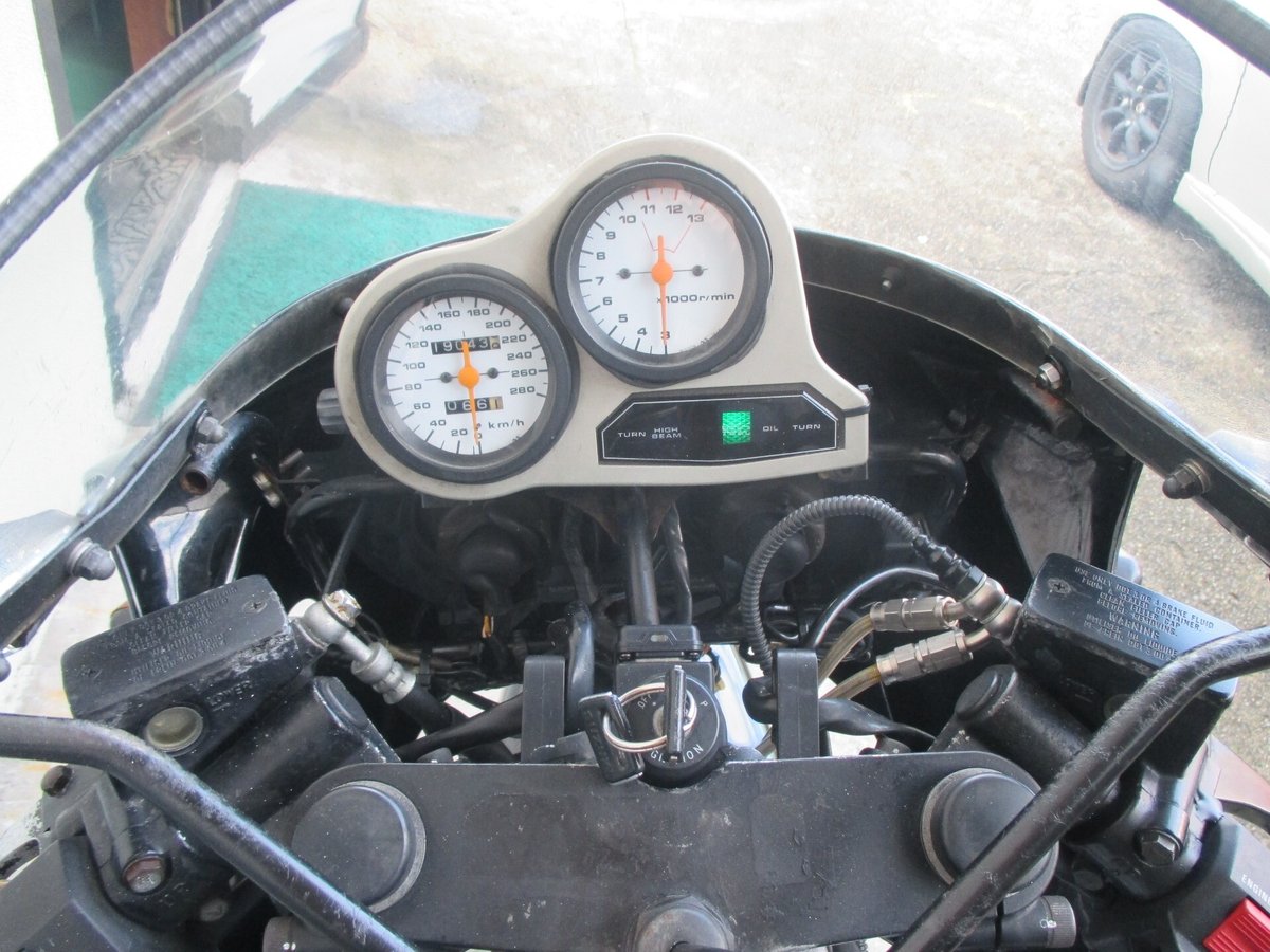 Suzuki GSX-R1100 1988, рама GU74A-104126 – мотоцикл из Японии с аукциона IAUC, фото 3