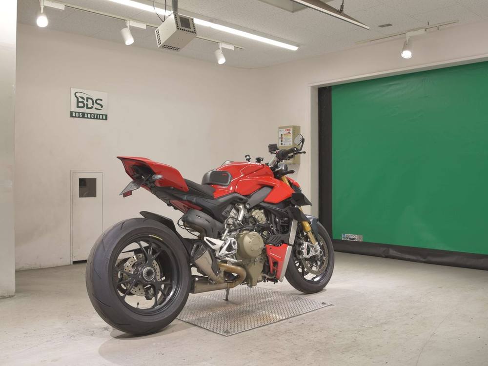 Ducati STREETFIGHTER 1098S 2020, рама ZDMFA00AALB003754 – мотоцикл из Японии с аукциона BDS, фото 5