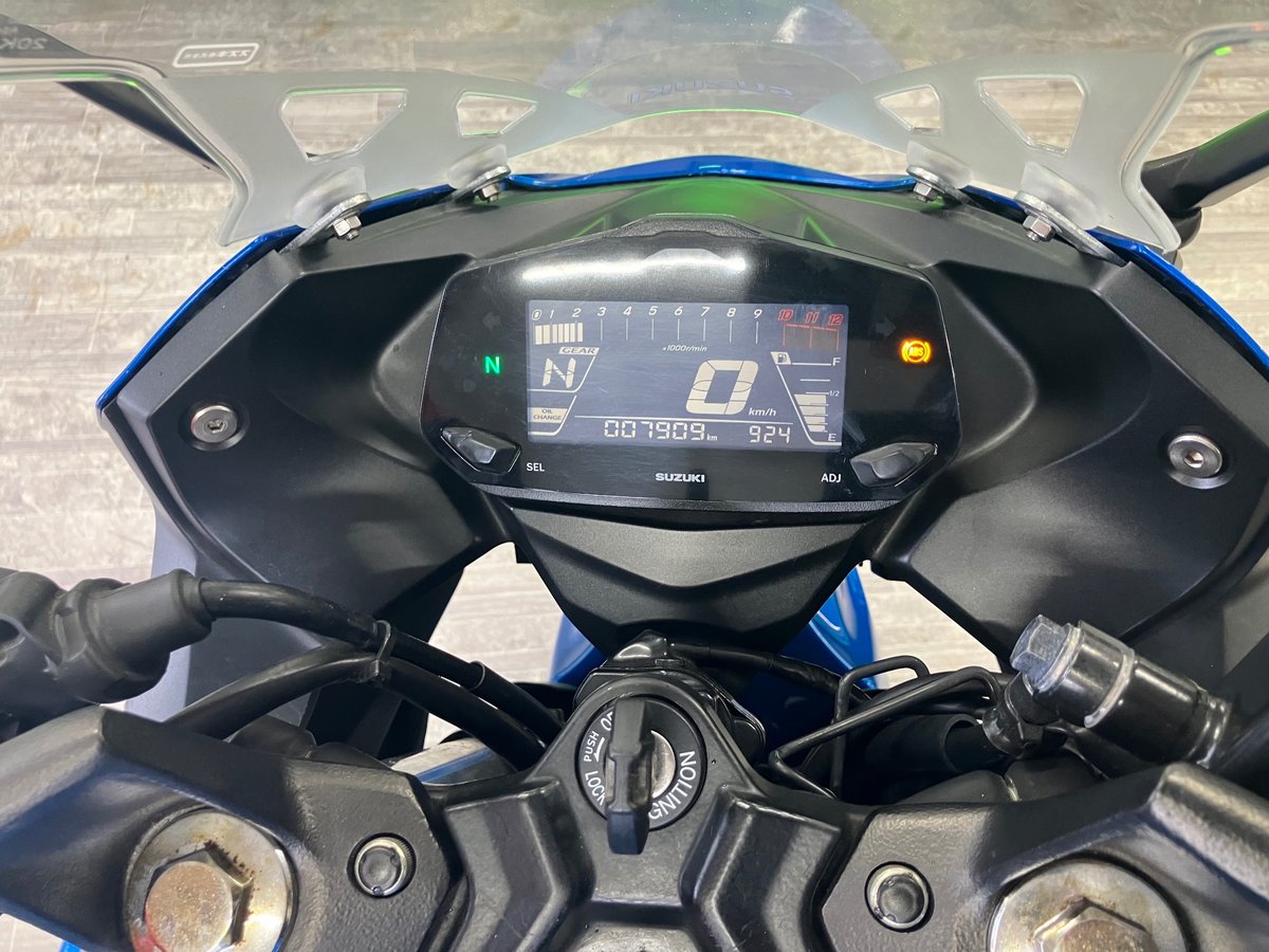 Suzuki GIXXER250SF, рама ED22B-107793 – мотоцикл из Японии с аукциона IAUC, фото 3