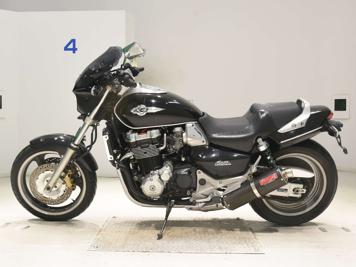 Honda X4 1998, рама SC38-1005941 – мотоцикл из Японии с аукциона BDS, фото 2