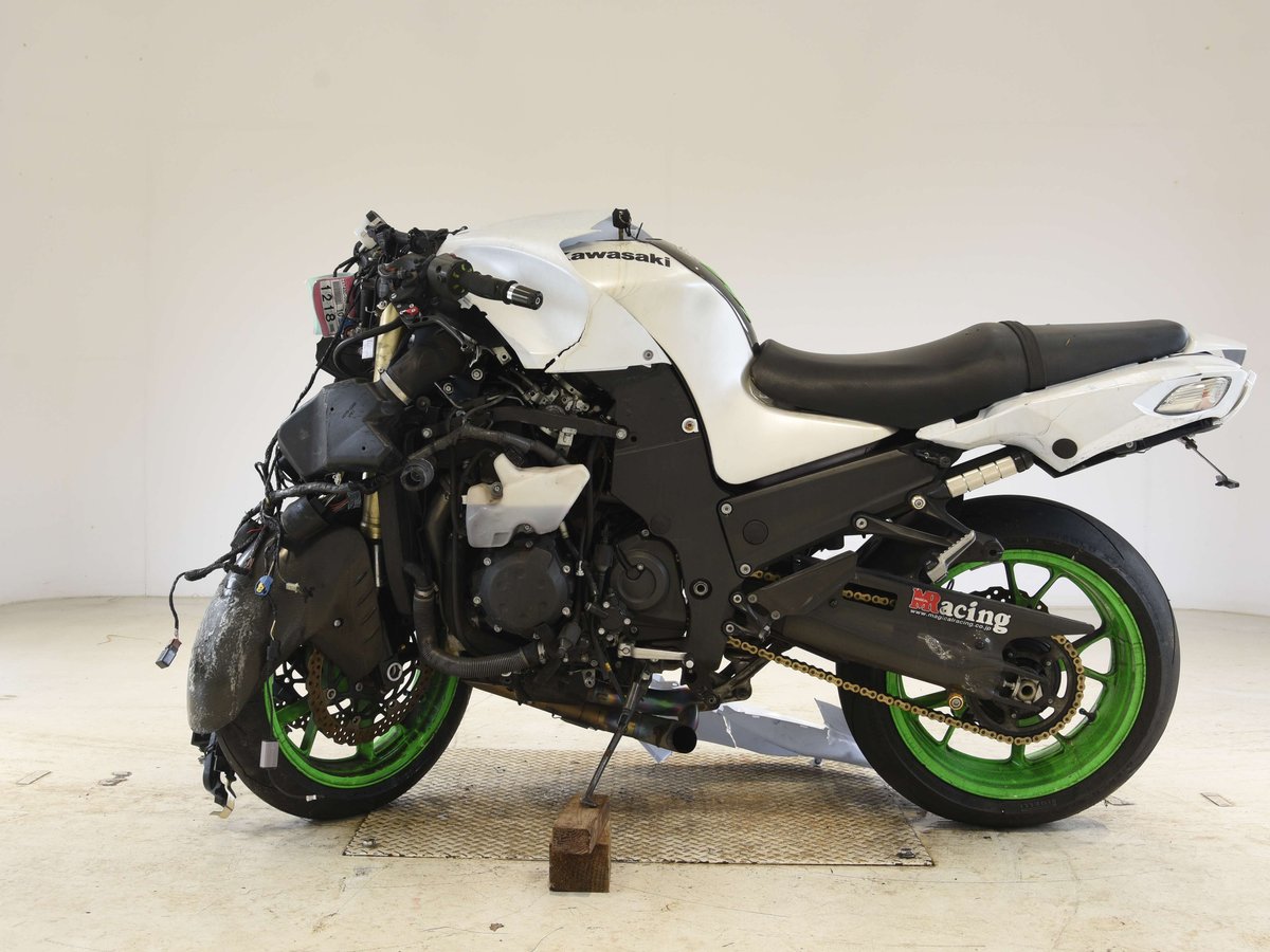 Kawasaki ZZ-R1400 2008, рама ZXT40C-007106 – мотоцикл из Японии с аукциона BDS, фото 2
