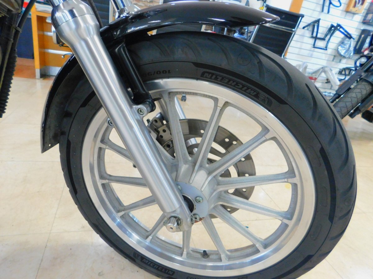 HD SPORTSTER XL883L 2004, рама 5HD4CMM125K417674 – мотоцикл из Японии с аукциона IAUC, фото 4