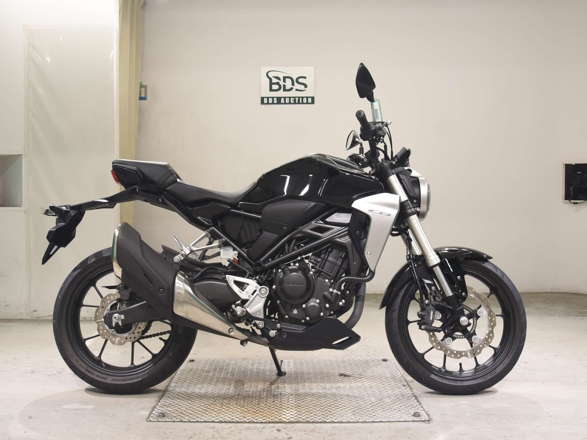 Honda CB250R 2018, рама MC52-1001498 – мотоцикл из Японии с аукциона BDS, фото 1