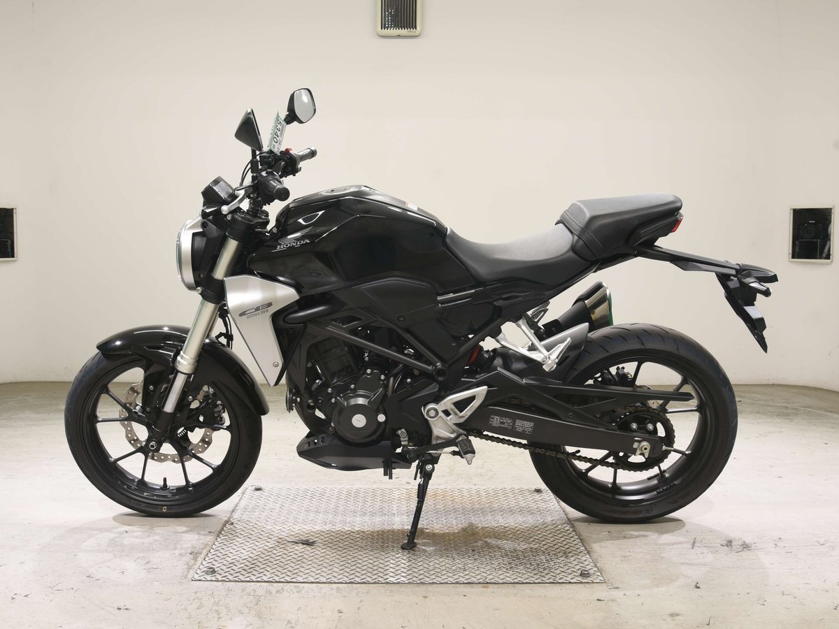 Honda CB250R 2018, рама MC52-1001498 – мотоцикл из Японии с аукциона BDS, фото 2