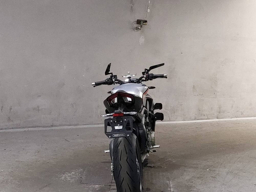Ducati STREETFIGHTER V4 S 2022, рама ZDM1F03AANB004997 – мотоцикл из Японии с аукциона JBA, фото 4