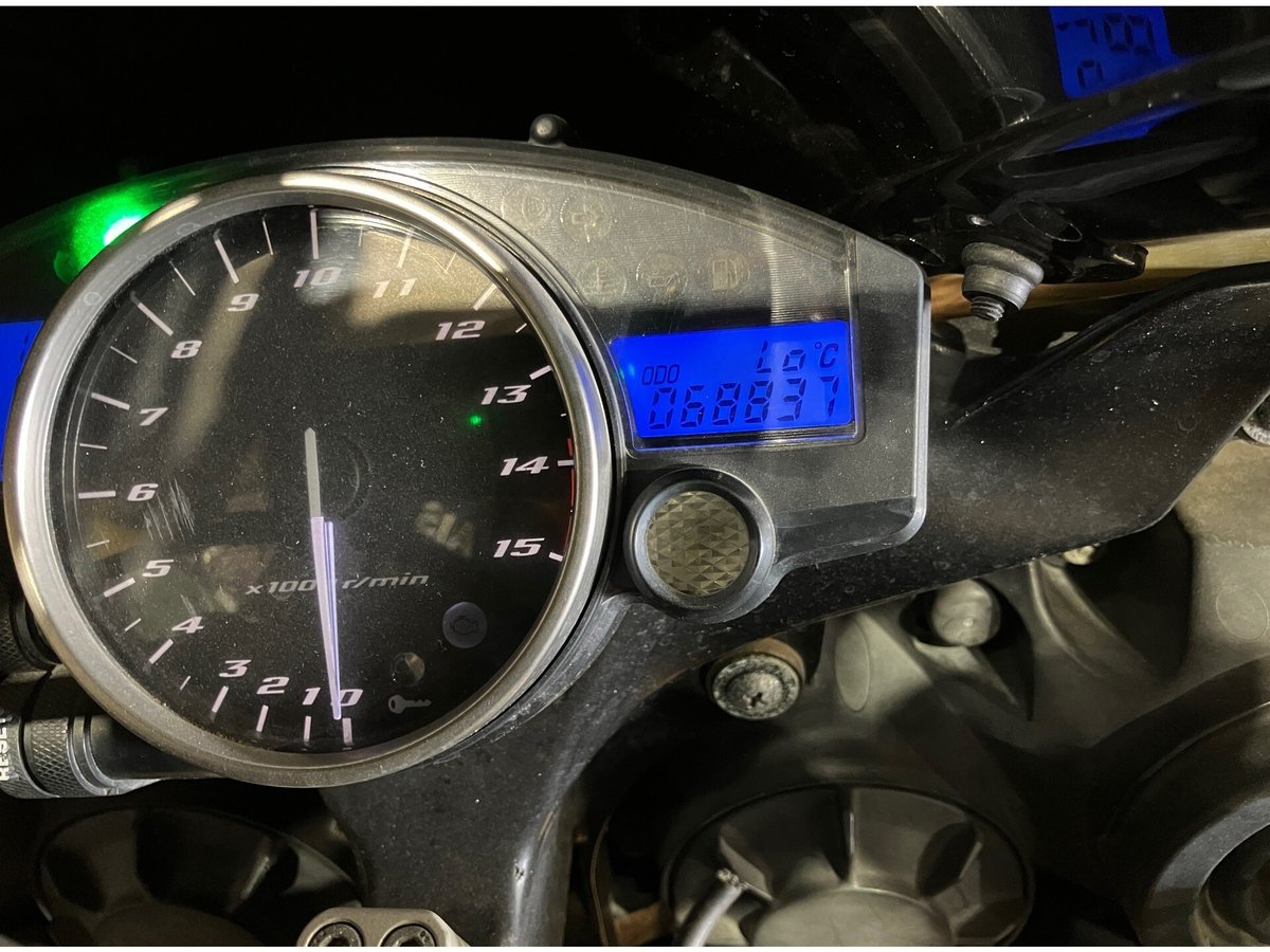 Yamaha YZF-R1 50TH ANV 2006, рама JYARN15N16A000235 – мотоцикл из Японии с аукциона IAUC, фото 3