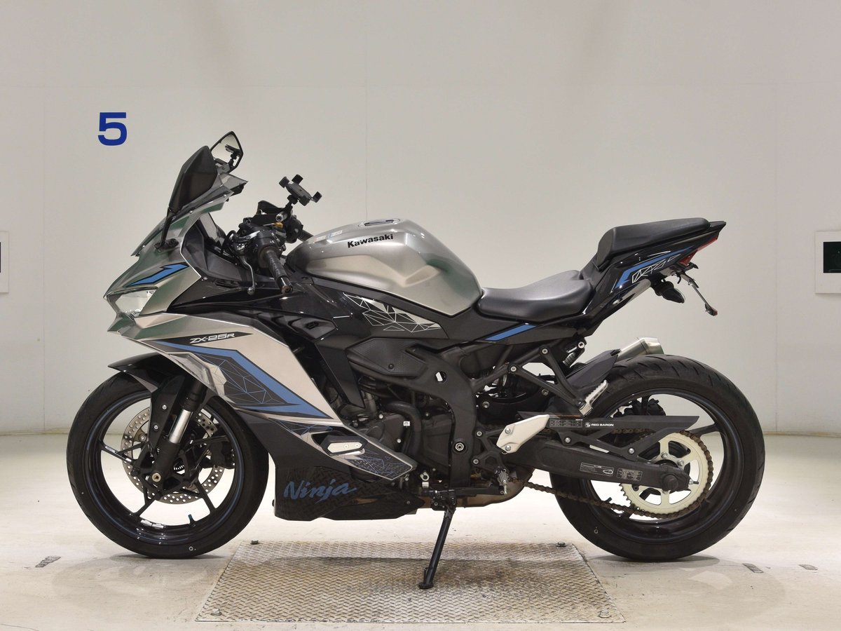 Kawasaki ZX-25R-2SE, рама ZX250H-A31428 – мотоцикл из Японии с аукциона BDS, фото 2