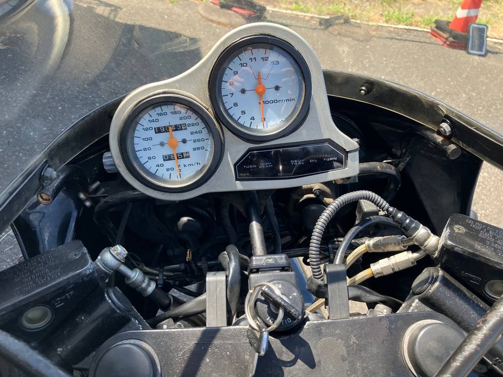 Suzuki GSX-R1100 1988, рама GU74A-104126 – мотоцикл из Японии с аукциона IAUC, фото 3
