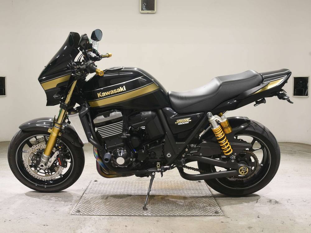 Kawasaki ZRX1200 DAEG 2016, рама ZRT20D-022518 – мотоцикл из Японии с аукциона BDS, фото 2